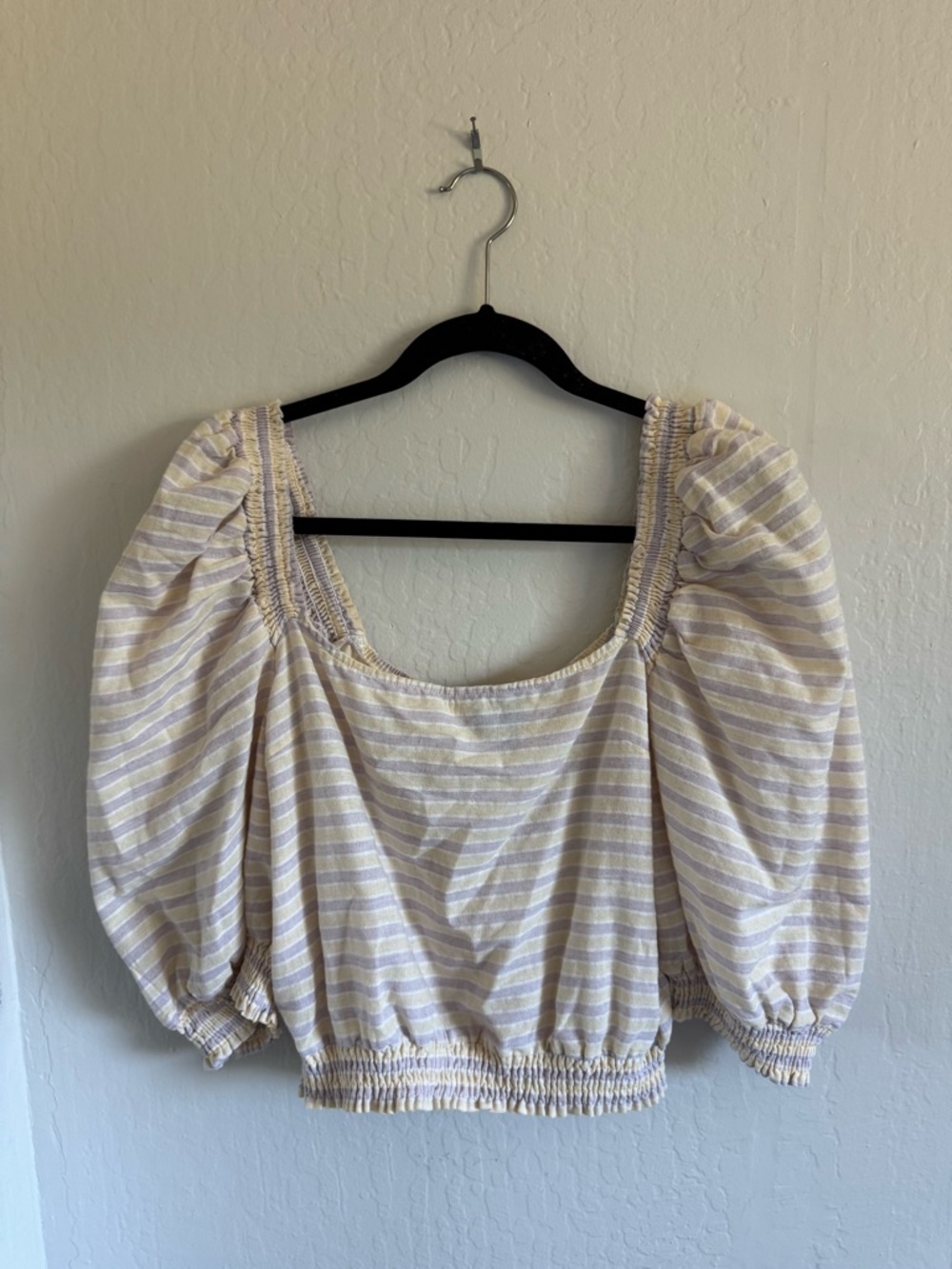 Luminess Striped Puff-Sleeve Crop Top - Cream & Light Purple